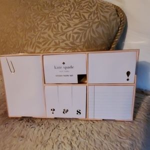 Kate Spade strike gold sticky note set. NWT